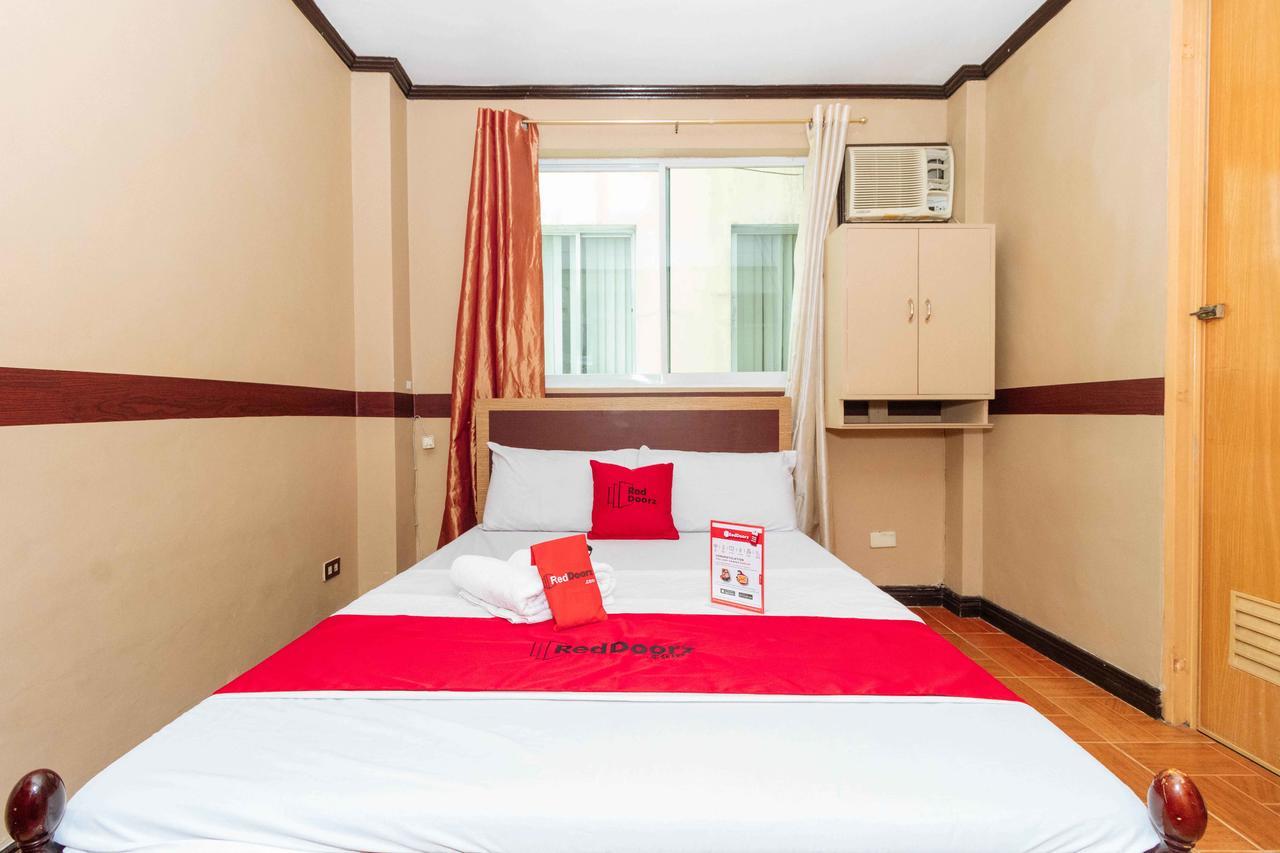 Reddoorz @ Up Village Quezon City Exterior photo